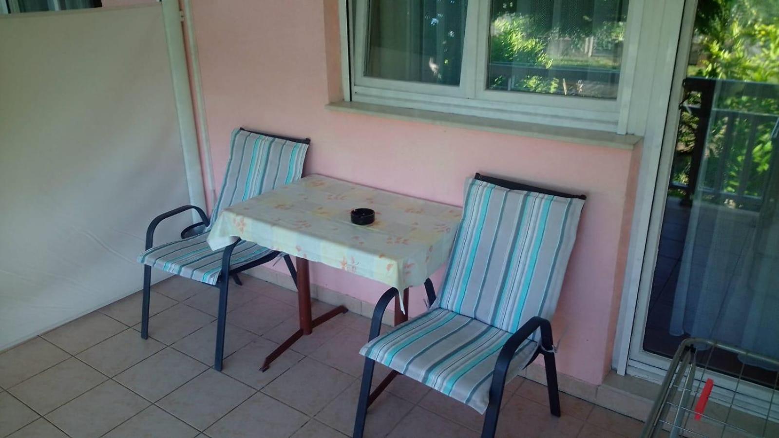 Apartmani Ledenko Каштела Экстерьер фото
